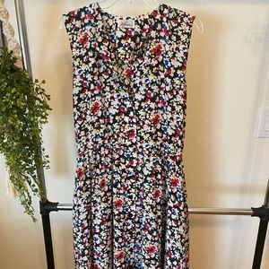 Floral print dress with pockets